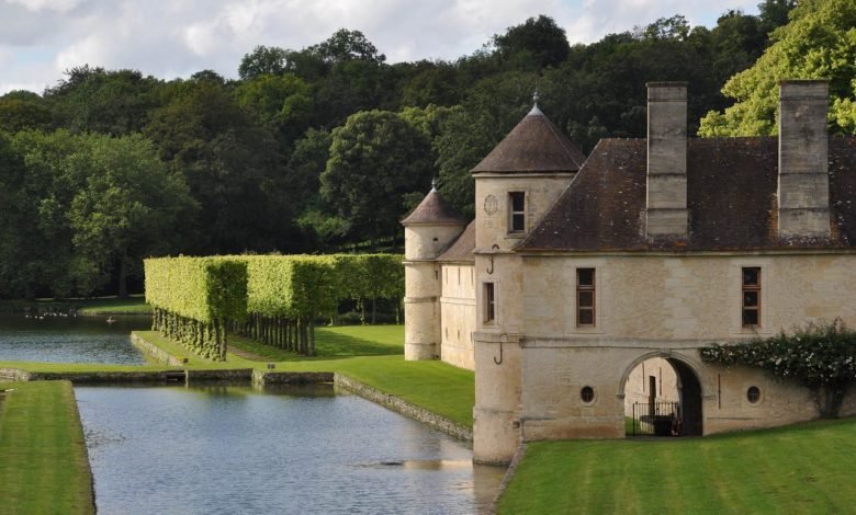 investing in a French chateau